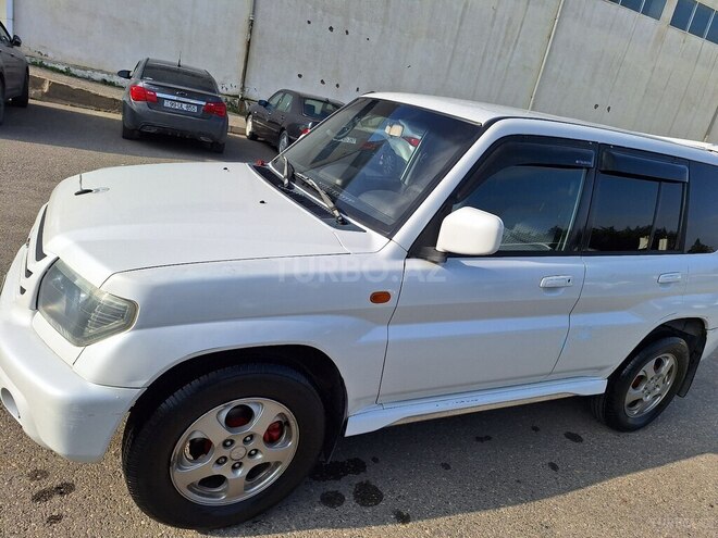 Mitsubishi Pajero io 2000, 200,700 km - 2.0 l - Bakı