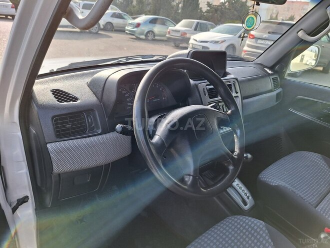 Mitsubishi Pajero io 2000, 200,700 km - 2.0 l - Bakı