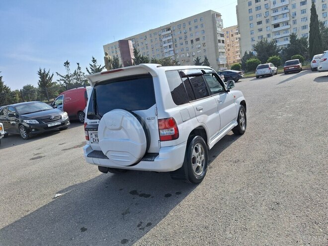 Mitsubishi Pajero io 2000, 200,700 km - 2.0 l - Bakı