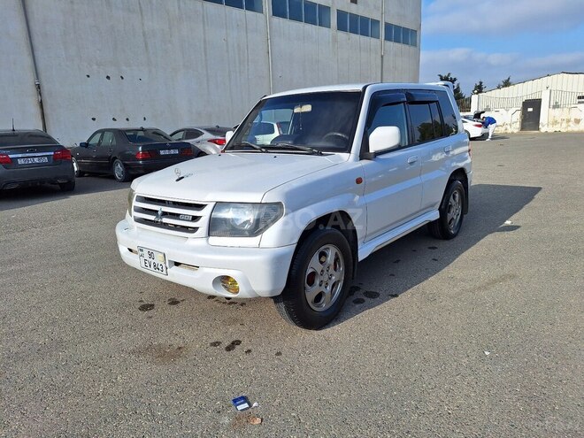 Mitsubishi Pajero io 2000, 200,700 km - 2.0 l - Bakı