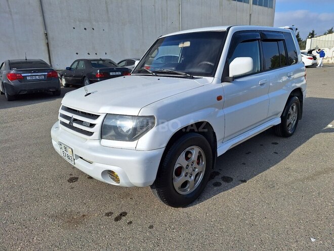 Mitsubishi Pajero io 2000, 200,700 km - 2.0 l - Bakı