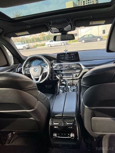 BMW 520 2017, 140,000 km - 2.0 l - Bakı