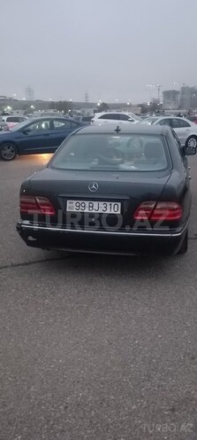 Mercedes E 240 2000, 316,000 km - 2.4 л - Bakı