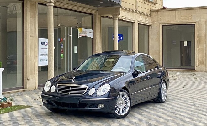 Mercedes E 240 2003, 298,000 km - 2.4 l - Bakı