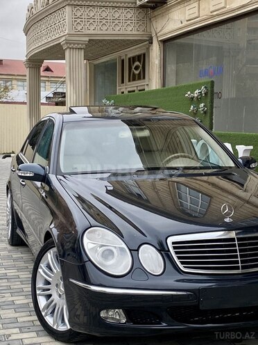 Mercedes E 240 2003, 298,000 km - 2.4 l - Bakı