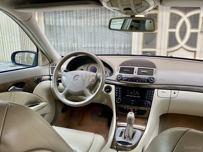 Mercedes E 240 2003, 298,000 km - 2.4 l - Bakı