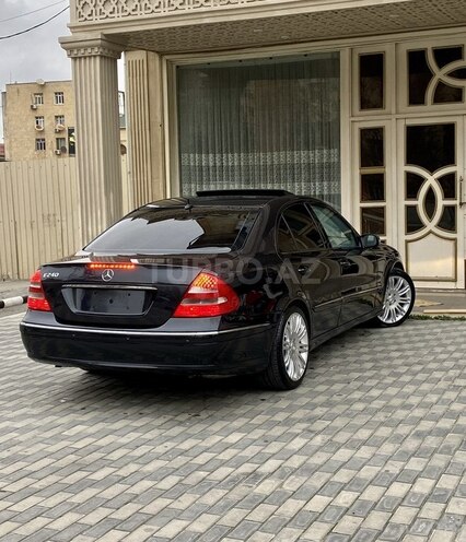 Mercedes E 240 2003, 298,000 km - 2.4 l - Bakı