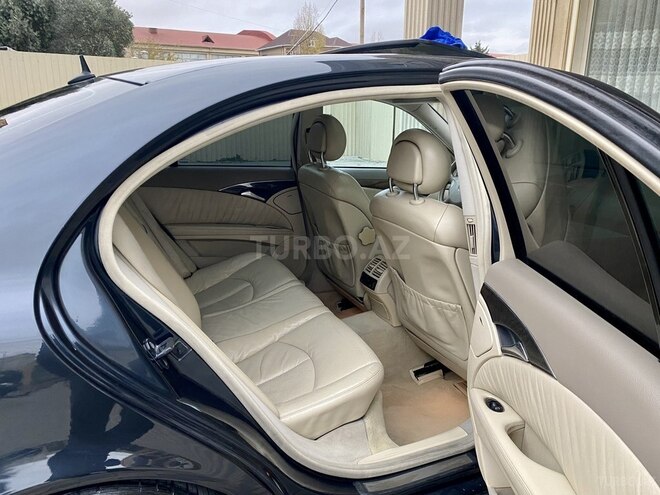 Mercedes E 240 2003, 298,000 km - 2.4 l - Bakı