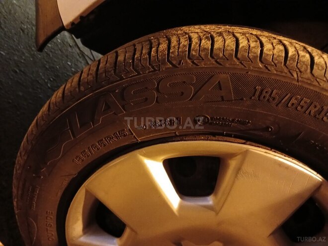 Toyota Corolla 2005, 209,750 km - 1.4 л - Bakı