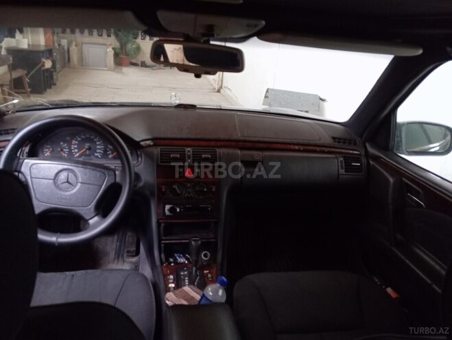 Mercedes E 230 1996, 441,263 km - 2.3 л - Bakı