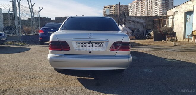 Mercedes E 270 2000, 452,325 km - 2.7 l - Bakı
