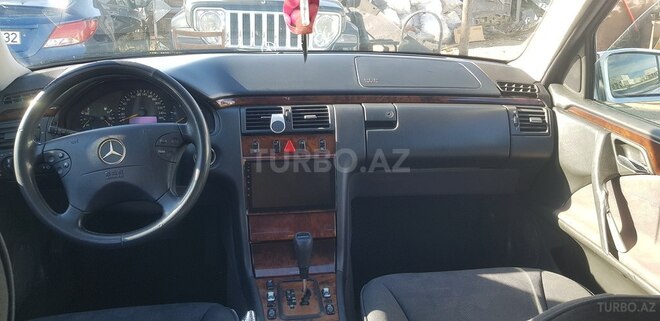 Mercedes E 270 2000, 452,325 km - 2.7 l - Bakı