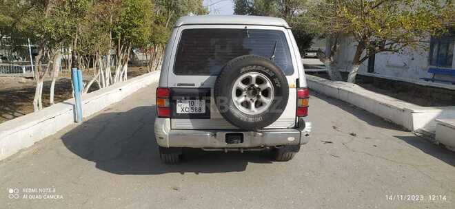 Mitsubishi Pajero 1995, 410,000 km - 2.8 l - Bakı