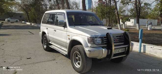 Mitsubishi Pajero 1995, 410,000 km - 2.8 l - Bakı