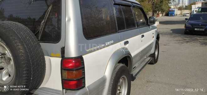 Mitsubishi Pajero 1995, 410,000 km - 2.8 l - Bakı