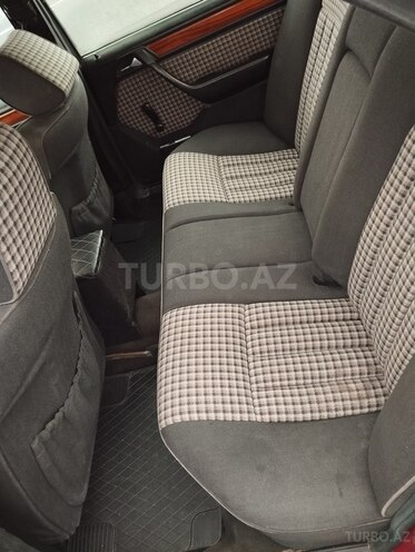 Mercedes E 220 1993, 553,970 km - 2.2 l - Bakı