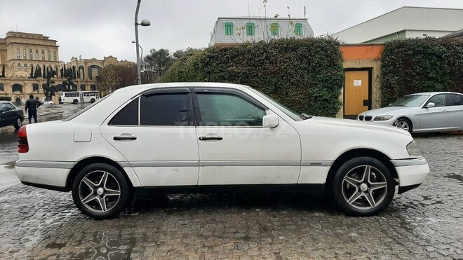 Mercedes C 180 1995, 398,563 km - 1.8 l - Bakı