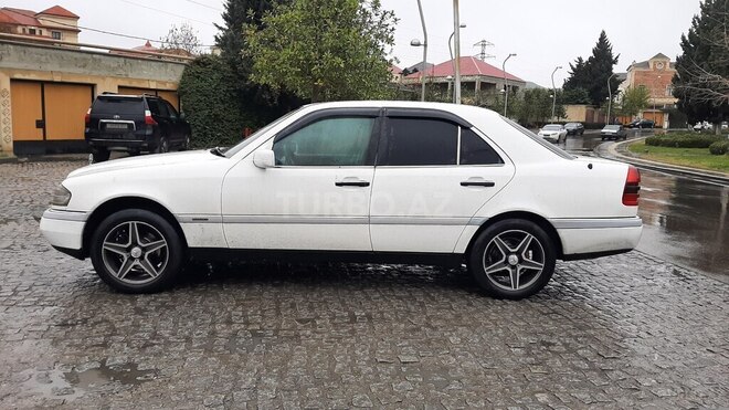 Mercedes C 180 1995, 398,563 km - 1.8 l - Bakı