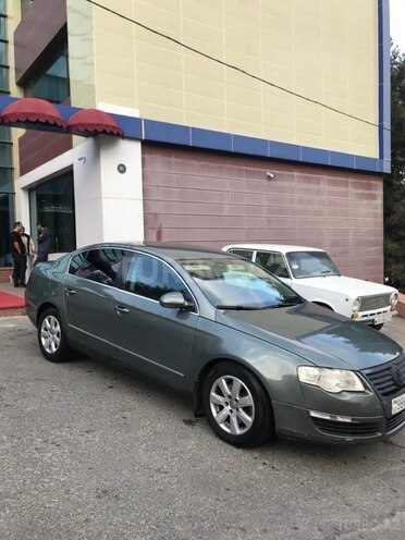 Volkswagen Passat 2005, 259,023 km - 2.0 l - Zaqatala