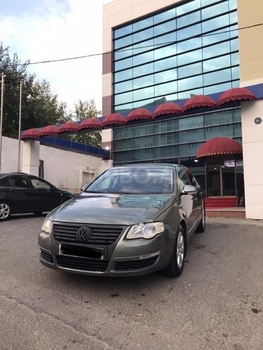 Volkswagen Passat 2005, 259,023 km - 2.0 l - Zaqatala