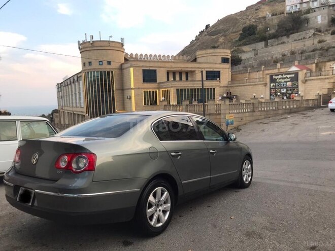 Volkswagen Passat 2005, 259,023 km - 2.0 l - Zaqatala