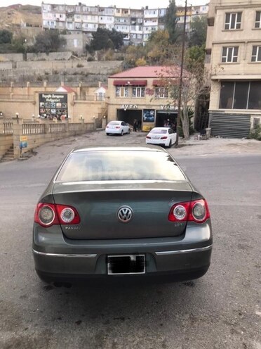 Volkswagen Passat 2005, 259,023 km - 2.0 l - Zaqatala