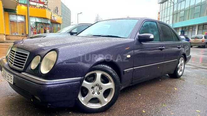 Mercedes E 240 1999, 435,000 km - 2.4 l - Bakı