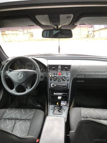 Mercedes C 240 1999, 320,000 km - 2.4 л - Sumqayıt