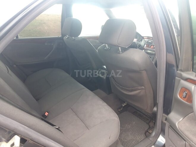 Mercedes E 240 1999, 260,352 km - 2.4 l - Şəmkir