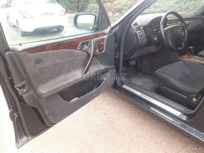 Mercedes E 240 1999, 260,352 km - 2.4 l - Şəmkir
