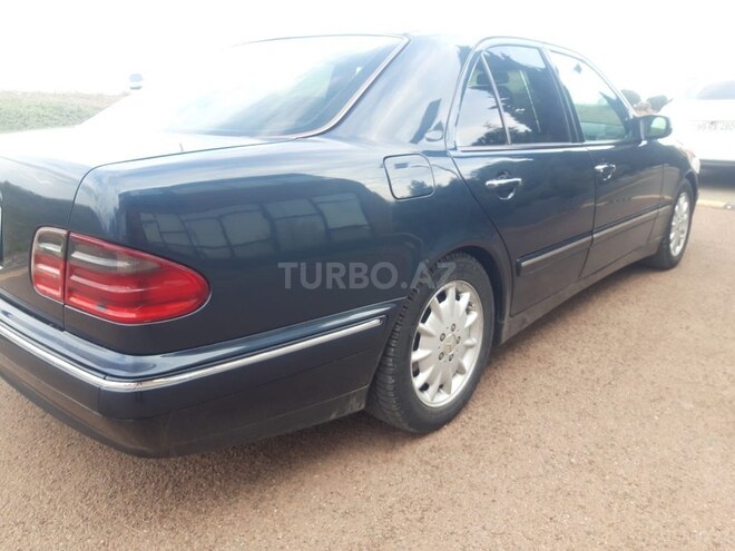 Mercedes E 240 1999, 260,352 km - 2.4 l - Şəmkir