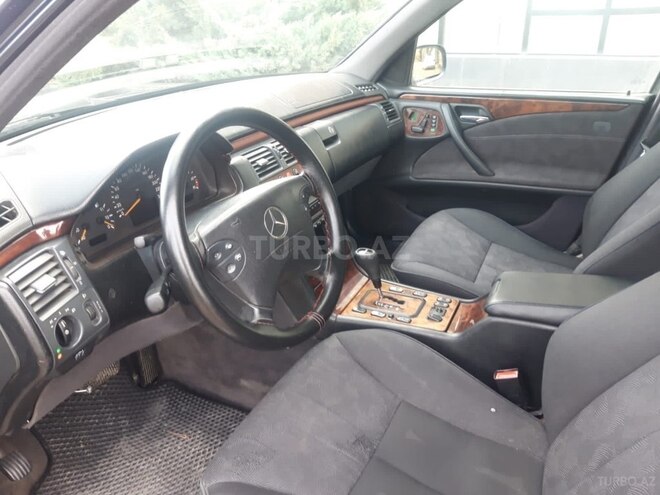 Mercedes E 240 1999, 260,352 km - 2.4 l - Şəmkir