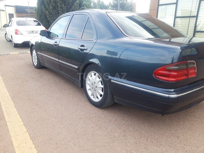 Mercedes E 240 1999, 260,352 km - 2.4 l - Şəmkir