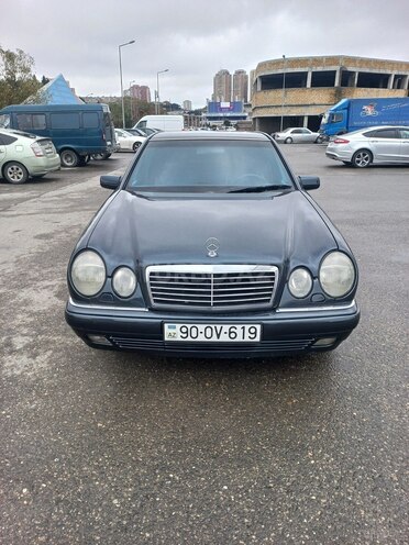 Mercedes E 230 1996, 236,456 km - 2.3 l - Bakı