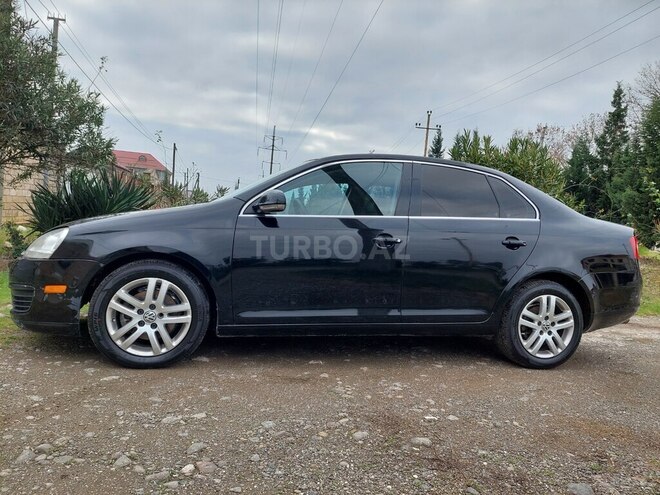 Volkswagen Jetta 2005, 215,500 km - 2.5 l - Bakı