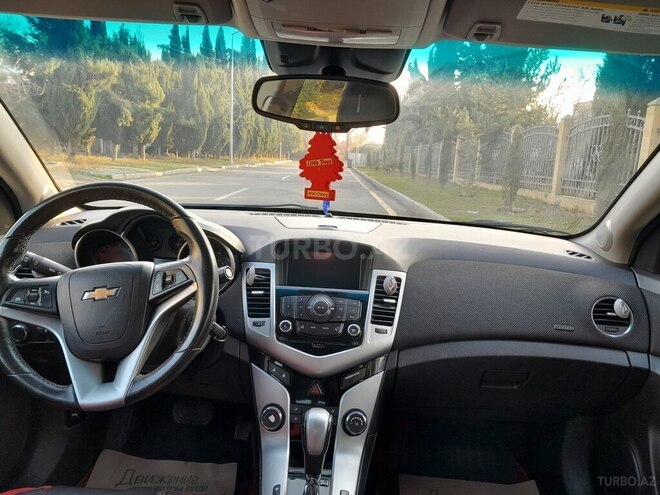 Chevrolet Cruze 2014, 268,328 km - 1.4 l - Mingəçevir
