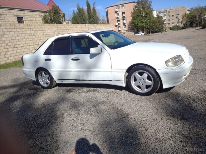 Mercedes C 180 1995, 340,760 km - 1.8 l - Gəncə