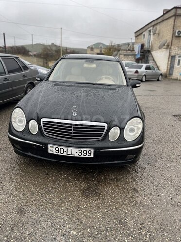 Mercedes E 240 2002, 295,000 km - 2.4 л - Bakı