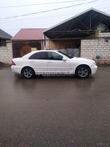 Mercedes C 180 2002, 348,000 km - 1.8 l - Qazax