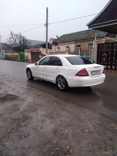 Mercedes C 180 2002, 348,000 km - 1.8 l - Qazax