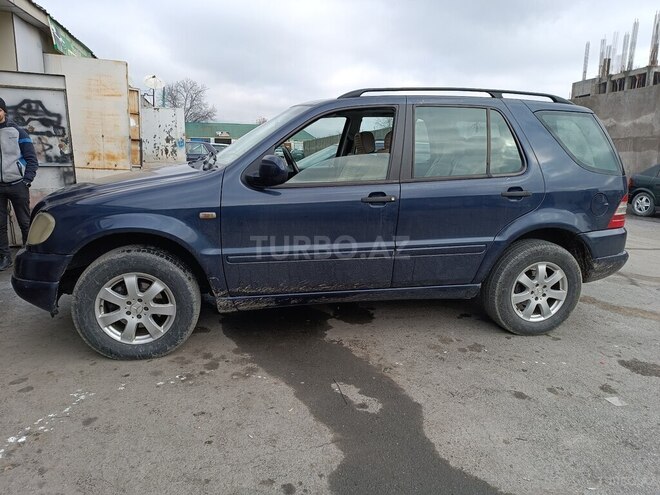Mercedes ML 270 2000, 327,564 km - 2.7 л - Qəbələ