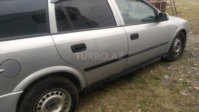 Opel Astra 2000, 485,860 km - 2.0 l - Yevlax