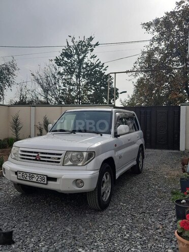 Mitsubishi Pajero io 2000, 199,852 km - 2.0 л - Zaqatala