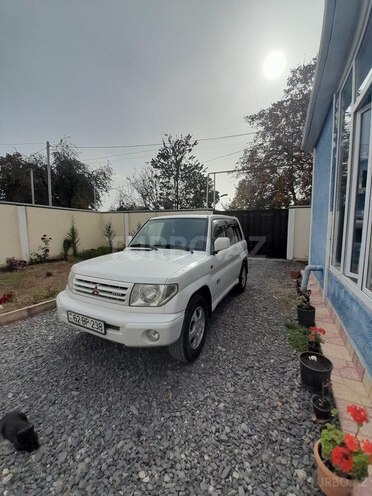 Mitsubishi Pajero io 2000, 199,852 km - 2.0 л - Zaqatala