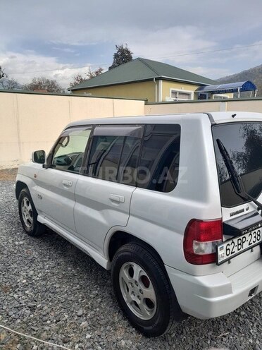 Mitsubishi Pajero io 2000, 199,852 km - 2.0 л - Zaqatala