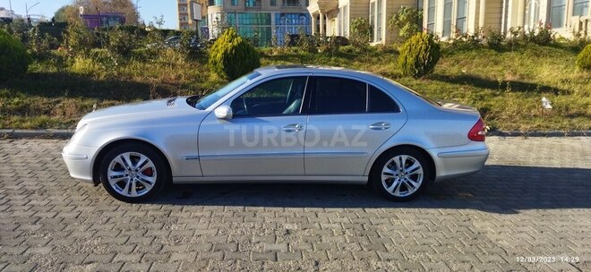 Mercedes E 240 2003, 313,000 km - 2.6 l - Bakı