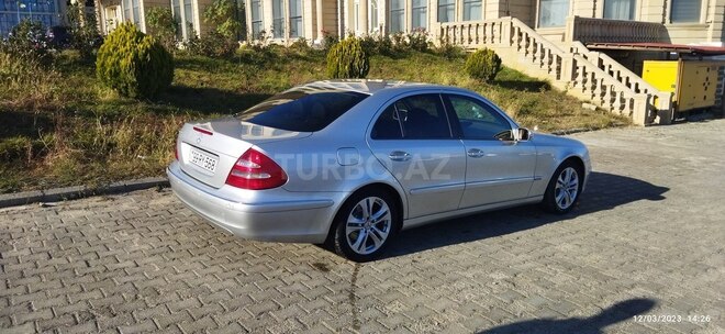 Mercedes E 240 2003, 313,000 km - 2.6 l - Bakı