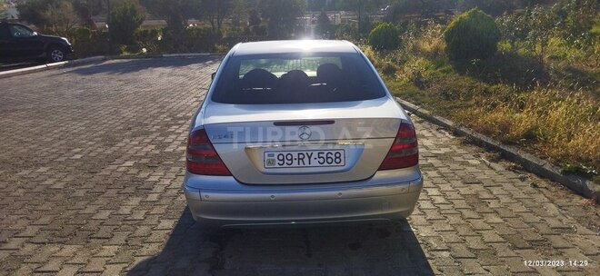 Mercedes E 240 2003, 313,000 km - 2.6 l - Bakı