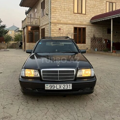 Mercedes C 220 2000, 367,000 km - 2.2 l - Ucar
