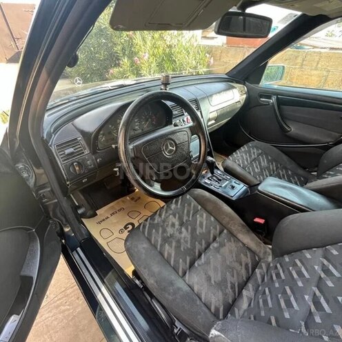 Mercedes C 220 2000, 367,000 km - 2.2 l - Ucar